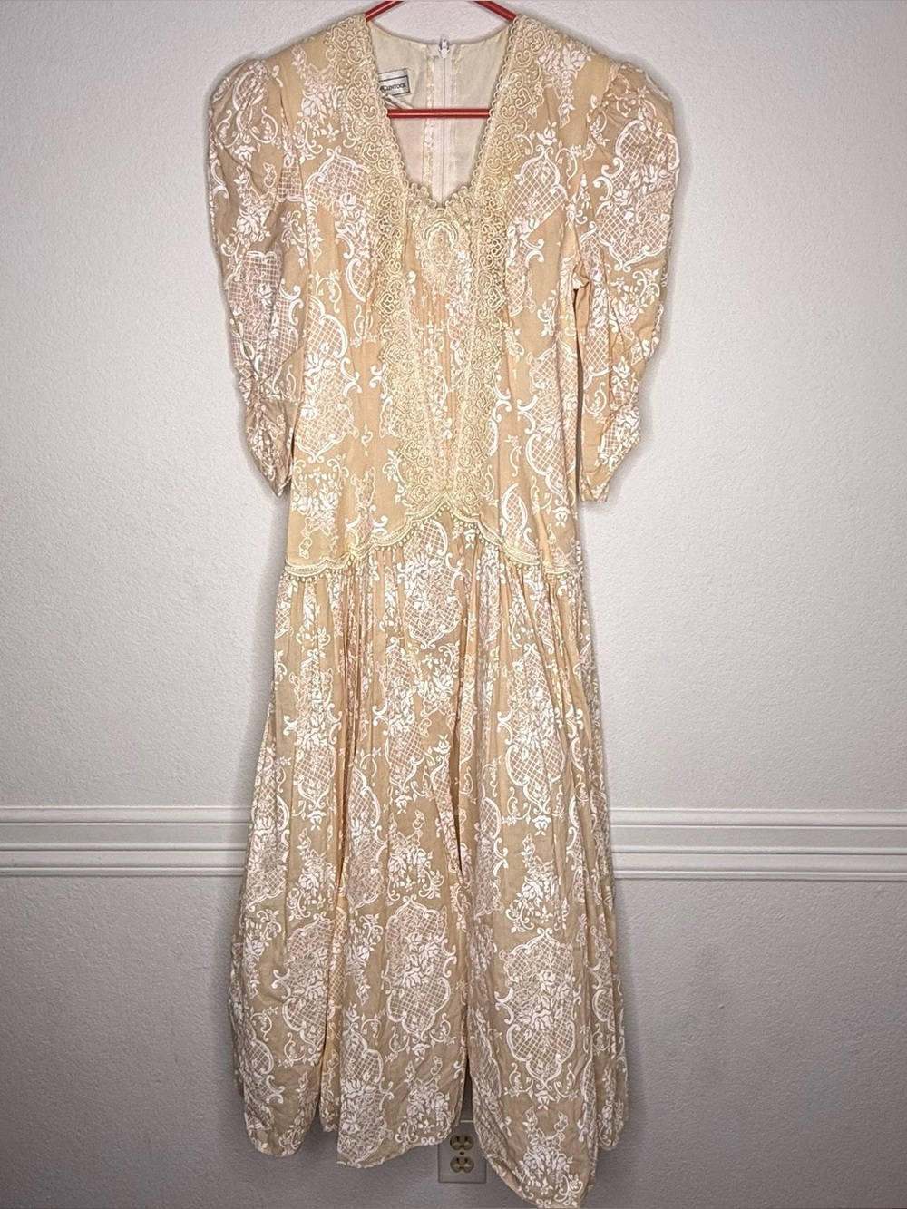 Vintage 1980s Scott McClintock Romantic Cream Puff Sleeve Midi Dress Size 6